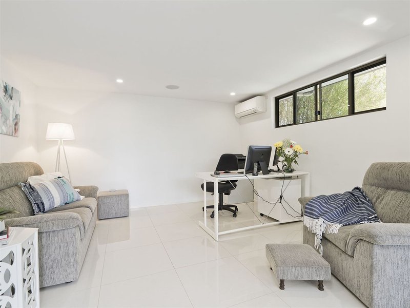 Photo - 74 Bunya Road, Everton Hills QLD 4053 - Image 12