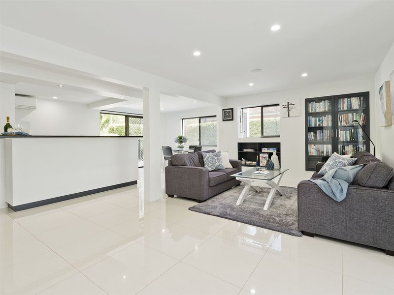 Photo - 74 Bunya Road, Everton Hills QLD 4053 - Image 13