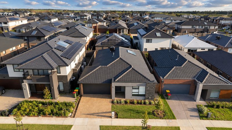Photo - 74 Burnbank Parade, Clyde North VIC 3978 - Image 2