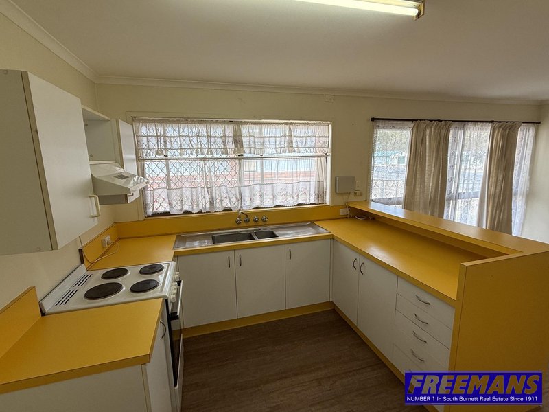 Photo - 74 Cairns Street, Nanango QLD 4615 - Image 2