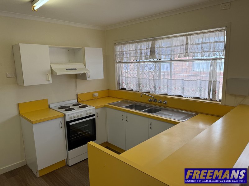 Photo - 74 Cairns Street, Nanango QLD 4615 - Image 3
