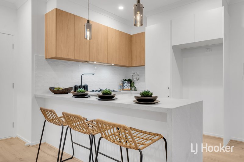 Photo - 74 Cleeland Street, Dandenong VIC 3175 - Image 4