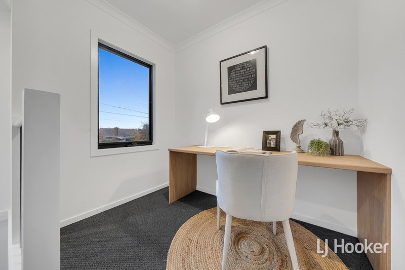 Photo - 74 Cleeland Street, Dandenong VIC 3175 - Image 10