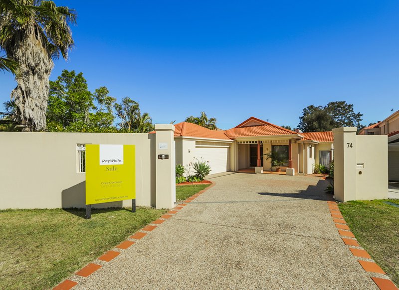 Photo - 74 Concord Circuit, Robina QLD 4226 - Image 3