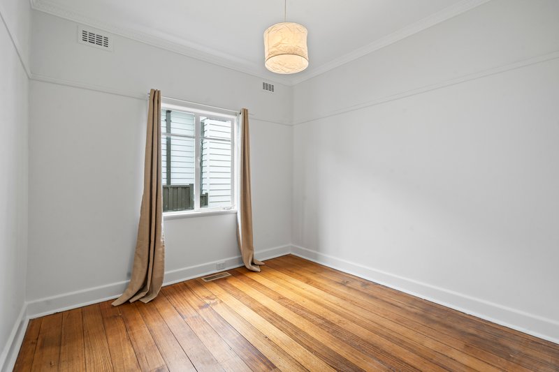 Photo - 74 Coonans Road, Pascoe Vale South VIC 3044 - Image 6