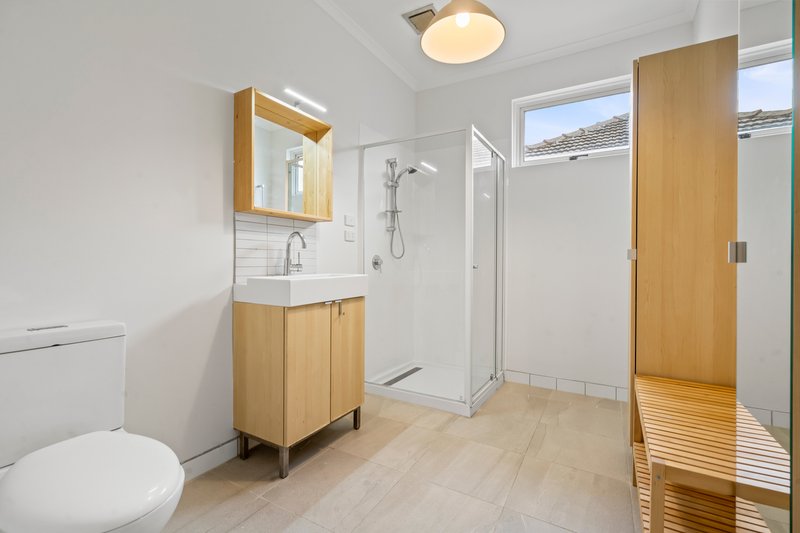 Photo - 74 Coonans Road, Pascoe Vale South VIC 3044 - Image 9