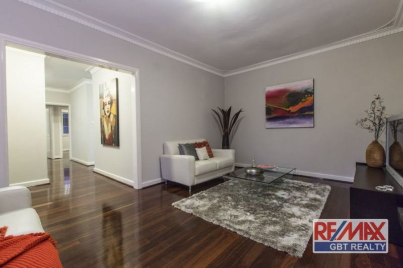 Photo - 74 Crimea Street, Morley WA 6062 - Image 3