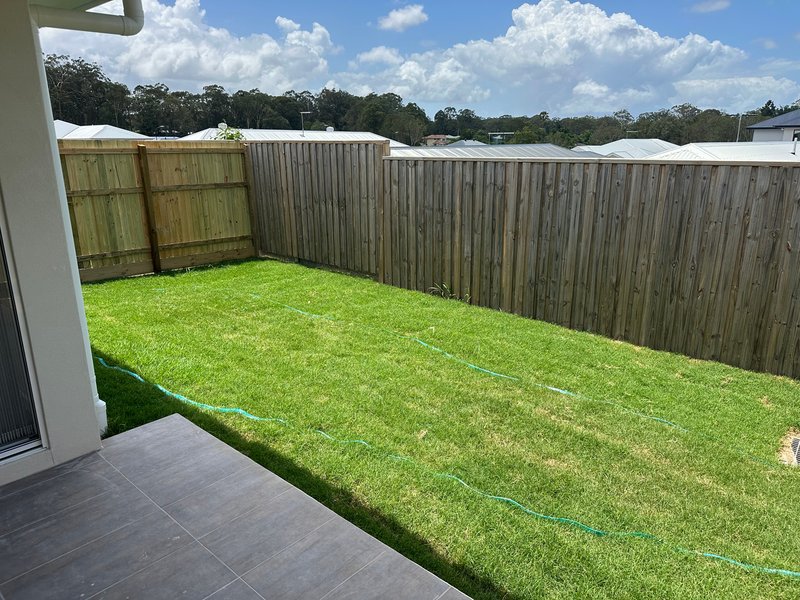 Photo - 74 Cypress Crescent, Burpengary QLD 4505 - Image 15