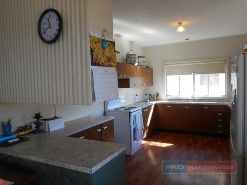 Photo - 74 Dalhunty Street, Tumut NSW 2720 - Image 10