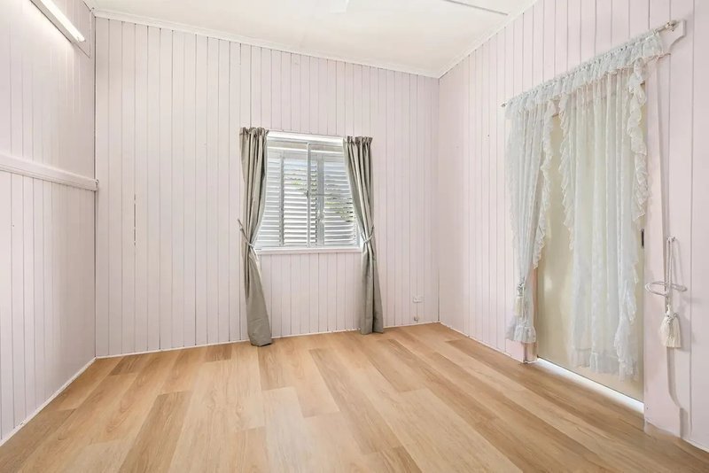 Photo - 74 Davidson Street, Newmarket QLD 4051 - Image 6