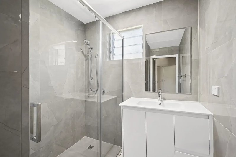 Photo - 74 Davidson Street, Newmarket QLD 4051 - Image 9