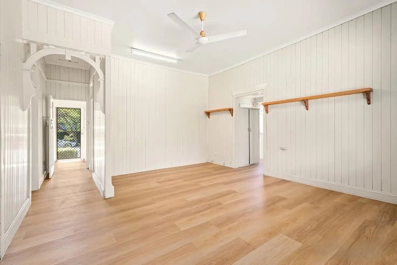 Photo - 74 Davidson Street, Newmarket QLD 4051 - Image 11