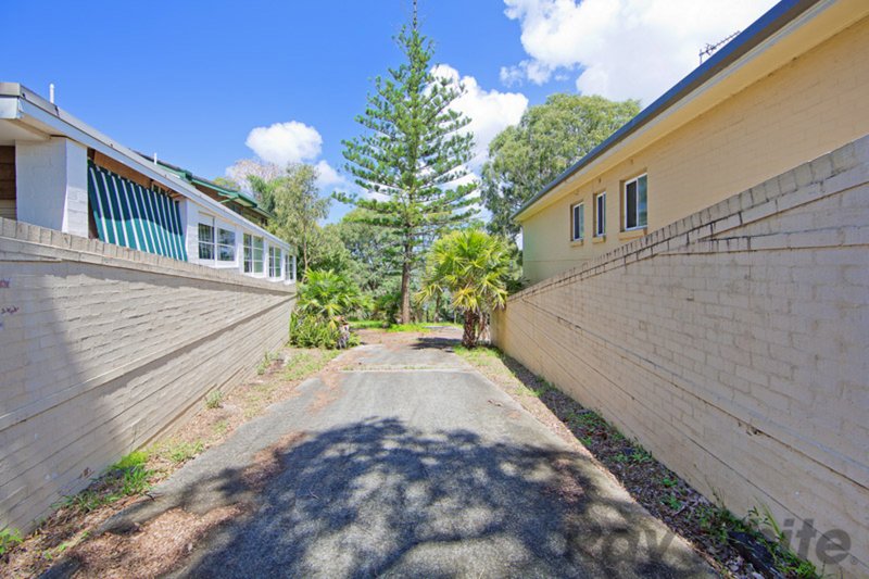 Photo - 74 Diamond Head Drive, Budgewoi NSW 2262 - Image 6