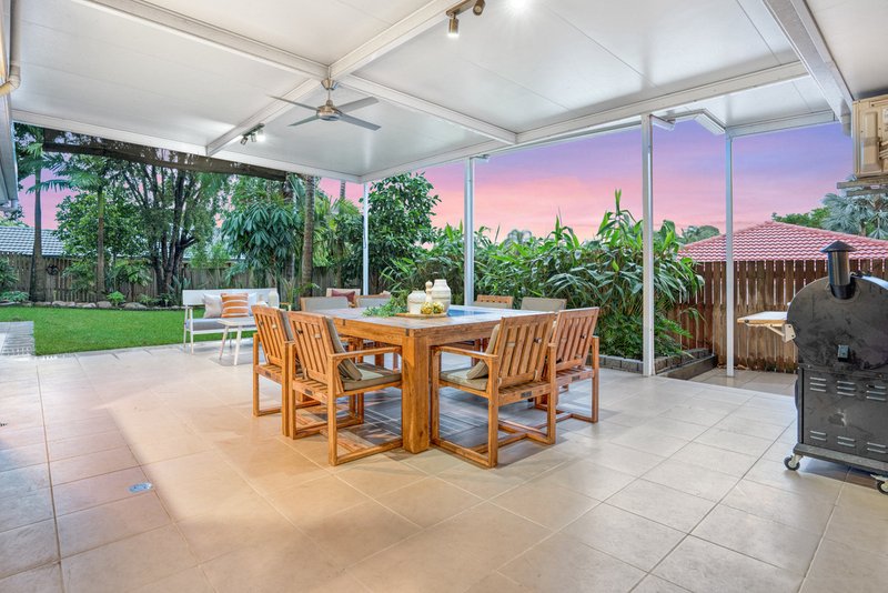 Photo - 74 Dove Tree Crescent, Sinnamon Park QLD 4073 - Image 3