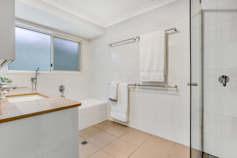 Photo - 74 Dove Tree Crescent, Sinnamon Park QLD 4073 - Image 17