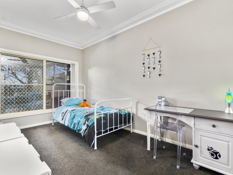 Photo - 74 Dumfries Ave , Mount Ousley NSW 2519 - Image 9