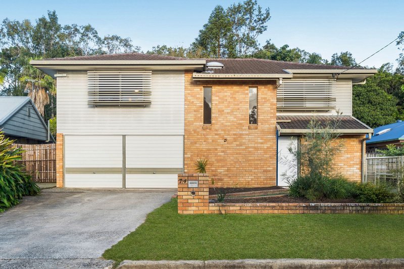 Photo - 74 Durham Crescent, Bray Park QLD 4500 - Image 1