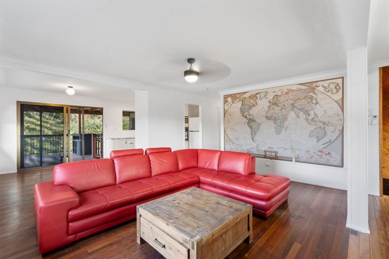Photo - 74 Durham Crescent, Bray Park QLD 4500 - Image 5