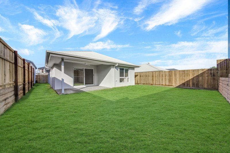 Photo - 74 Eagle Street, Burpengary East QLD 4505 - Image 11