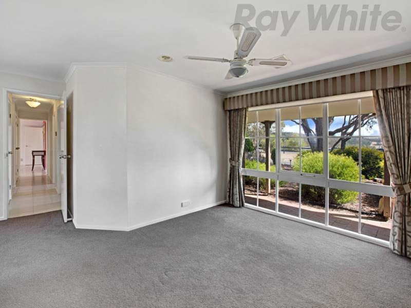 Photo - 74 Eleventh Avenue, Eden Park VIC 3757 - Image 6