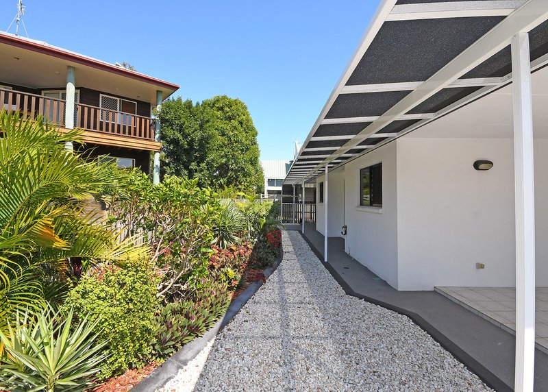 Photo - 74 Esplanade , Point Vernon QLD 4655 - Image 19