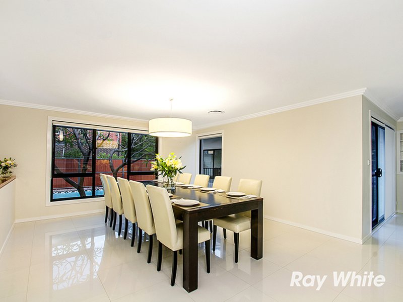 Photo - 74 Fishburn Crescent, Castle Hill NSW 2154 - Image 5