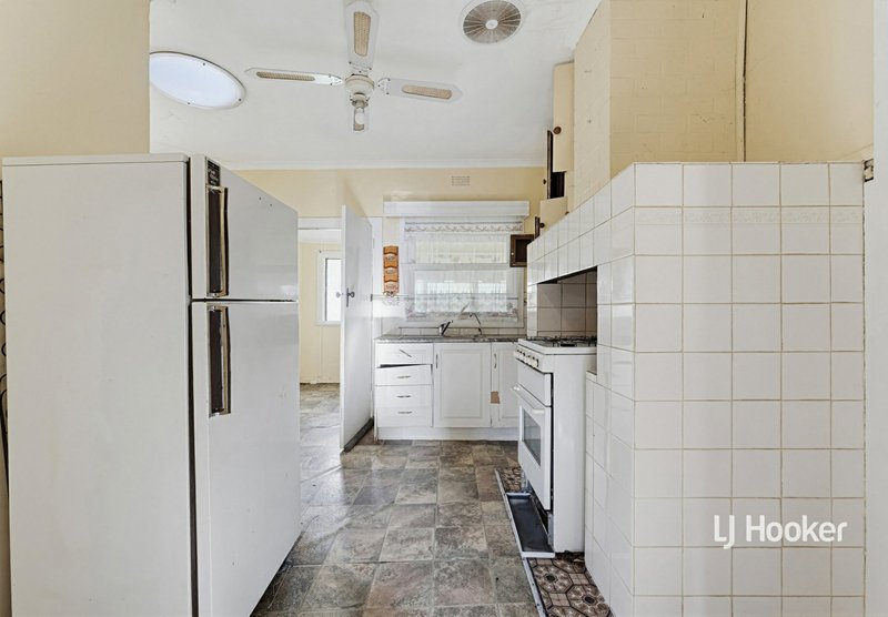 Photo - 74 Gavan Street, Broadford VIC 3658 - Image 3