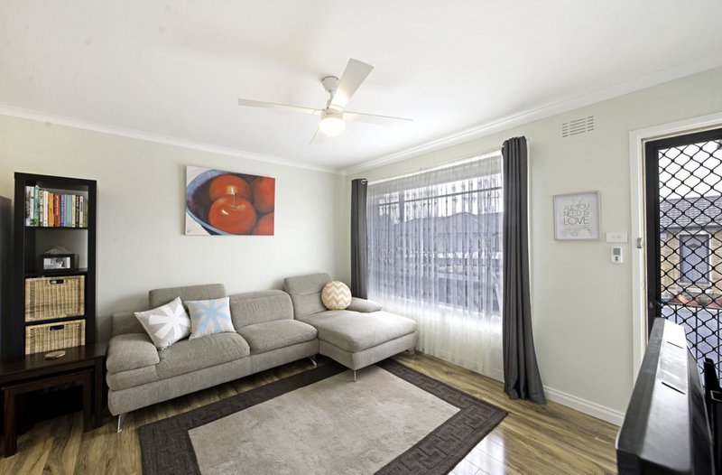 Photo - 7/4 Gerald Street, Queanbeyan NSW 2620 - Image 3