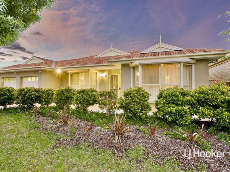 74 Glastonbury Circuit, Point Cook VIC 3030