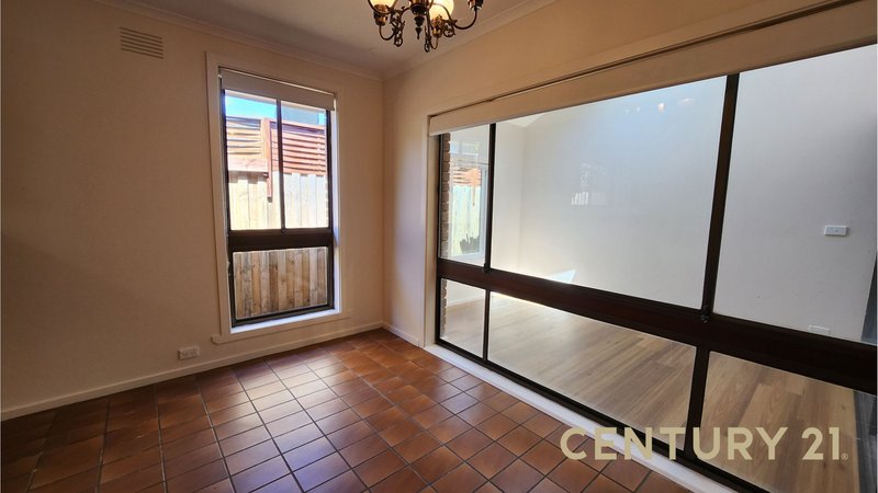 Photo - 74 Glenelg Drive, Mentone VIC 3194 - Image 4