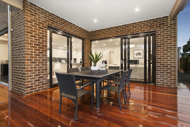 Photo - 74 Guinevere Parade, Glen Waverley VIC 3150 - Image 19