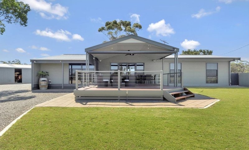 Photo - 74 Hanckel Road, Nuriootpa SA 5355 - Image 1