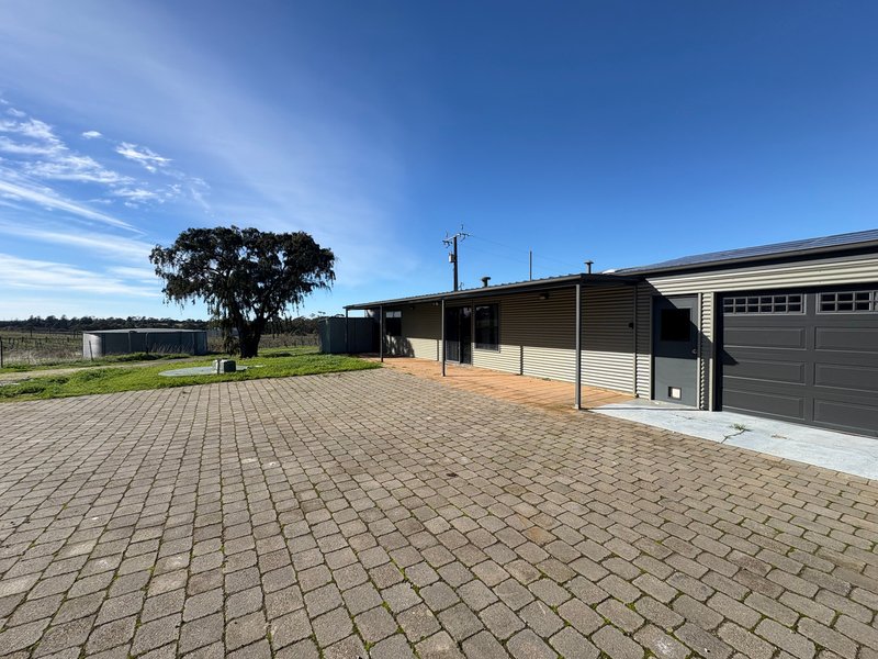 Photo - 74 Hanckel Road, Nuriootpa SA 5355 - Image 6