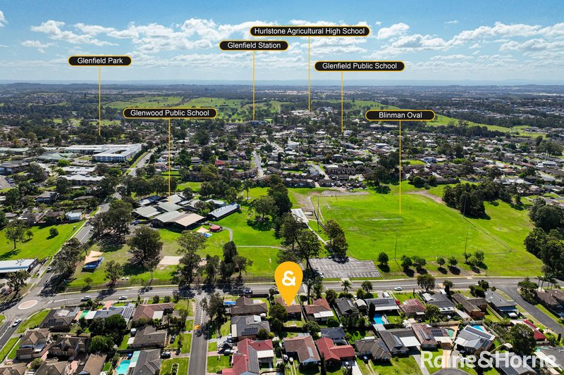 Photo - 74 Harrow Road, Glenfield NSW 2167 - Image 10