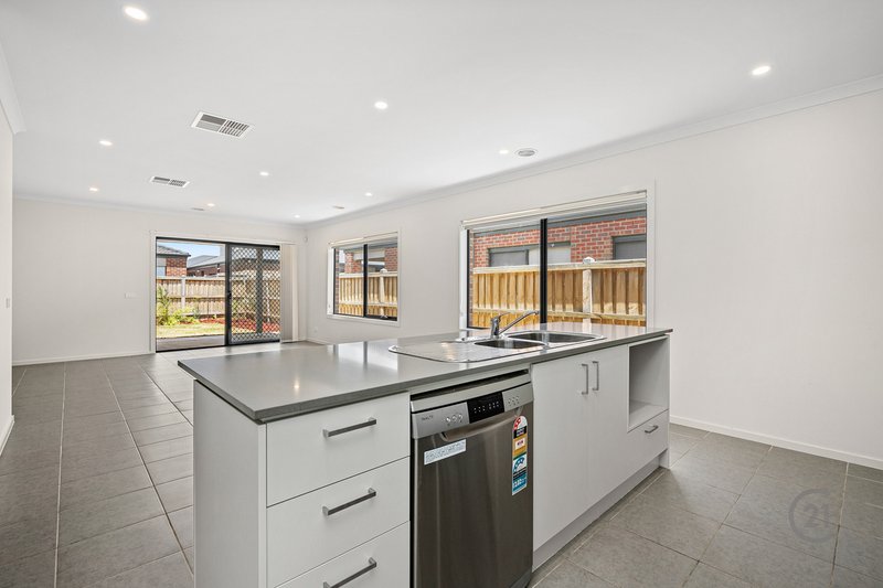 Photo - 74 High Street, Cabramatta West NSW 2166 - Image 5