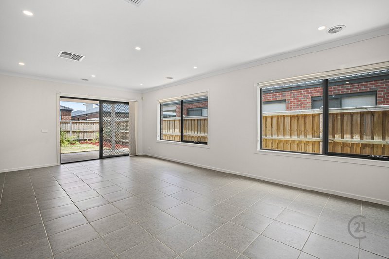 Photo - 74 High Street, Cabramatta West NSW 2166 - Image 9