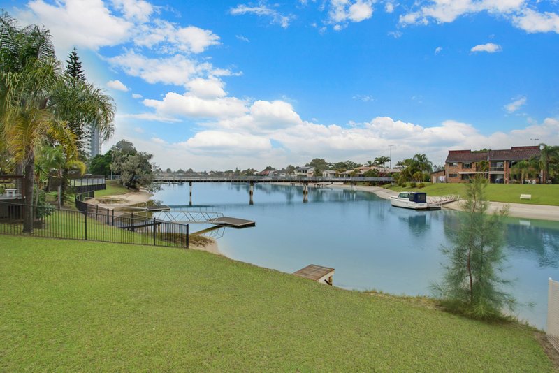 74 Hooker Boulevard, Mermaid Waters QLD 4218