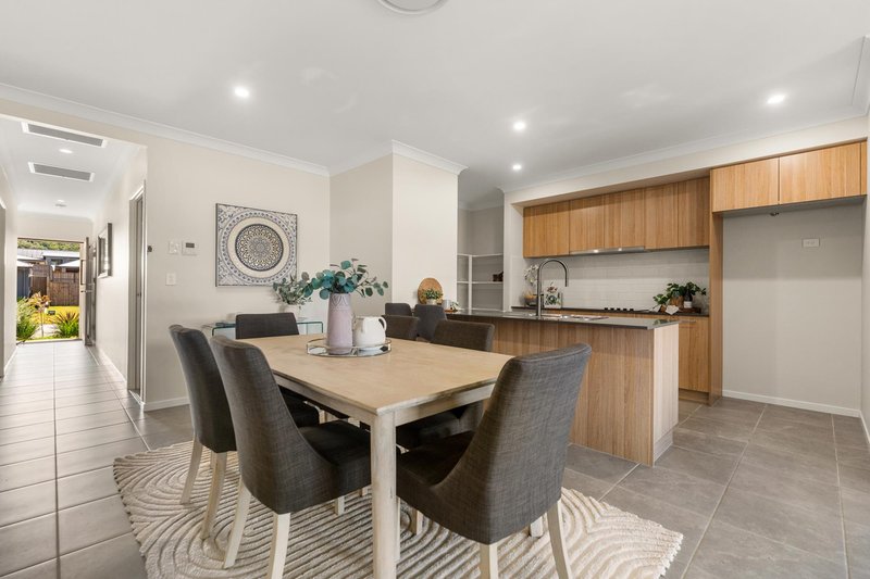 Photo - 74 Jim Davidson Boulevard, Belivah QLD 4207 - Image 7