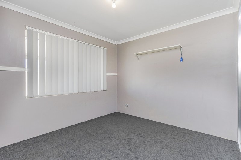 Photo - 74 Kardan Drive, Yanchep WA 6035 - Image 12