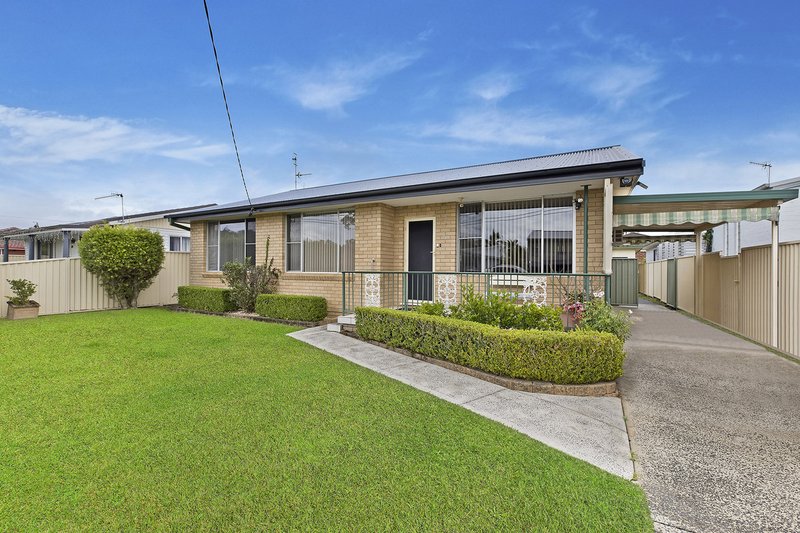 Photo - 74 Kathleen White Crescent, Killarney Vale NSW 2261 - Image 1