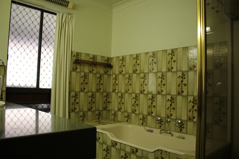 Photo - 74 King Street, Tumbarumba NSW 2653 - Image 9