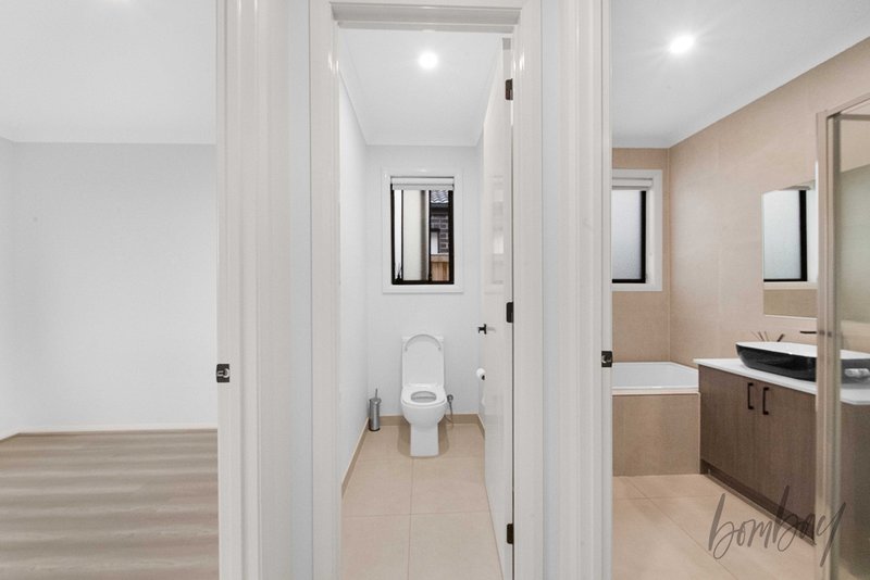 Photo - 74 Kyanite Road, Donnybrook VIC 3064 - Image 20