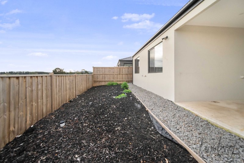Photo - 74 Kyanite Road, Donnybrook VIC 3064 - Image 23