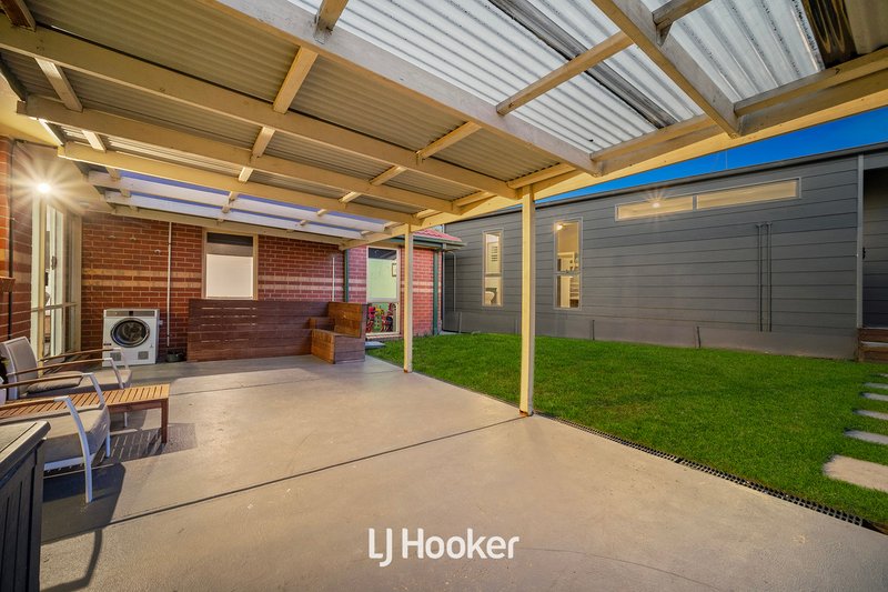 Photo - 74 Lawless Drive, Cranbourne North VIC 3977 - Image 22