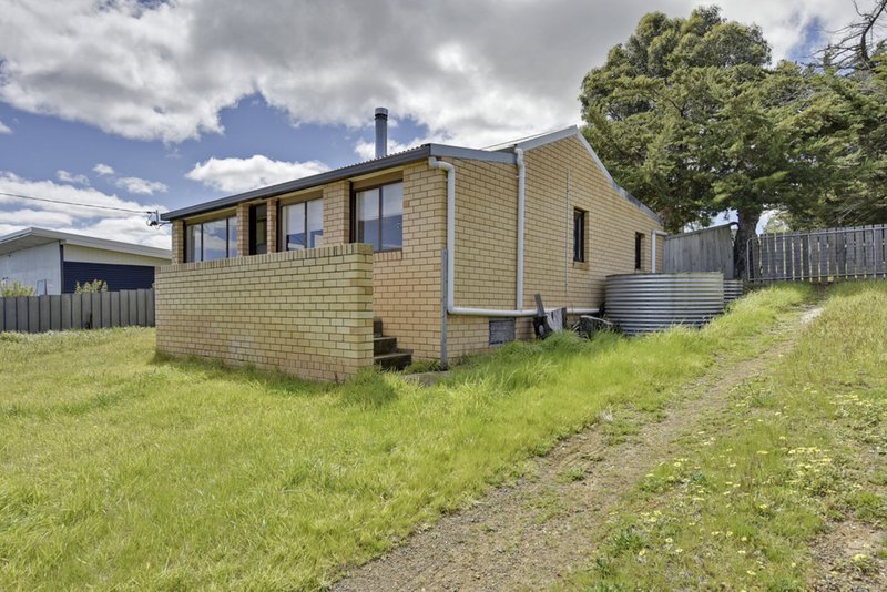 Photo - 74 Lewisham Scenic Drive, Lewisham TAS 7173 - Image 4