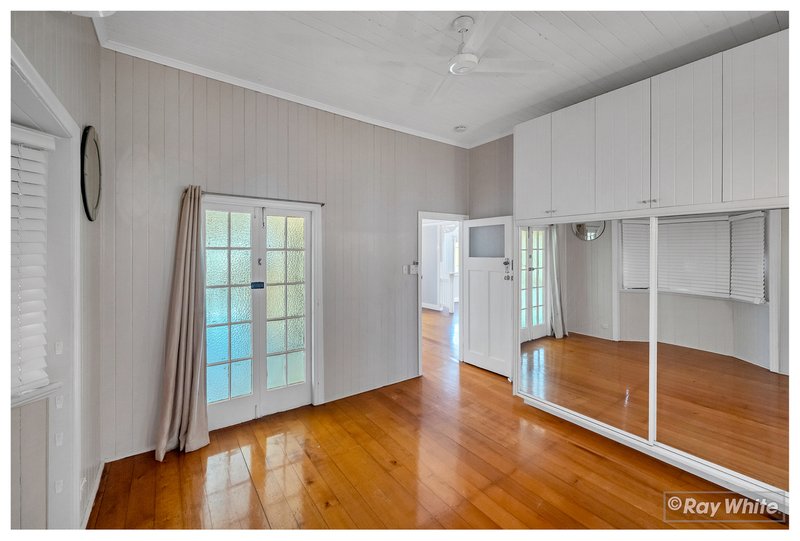 Photo - 74 Main Street, Park Avenue QLD 4701 - Image 13