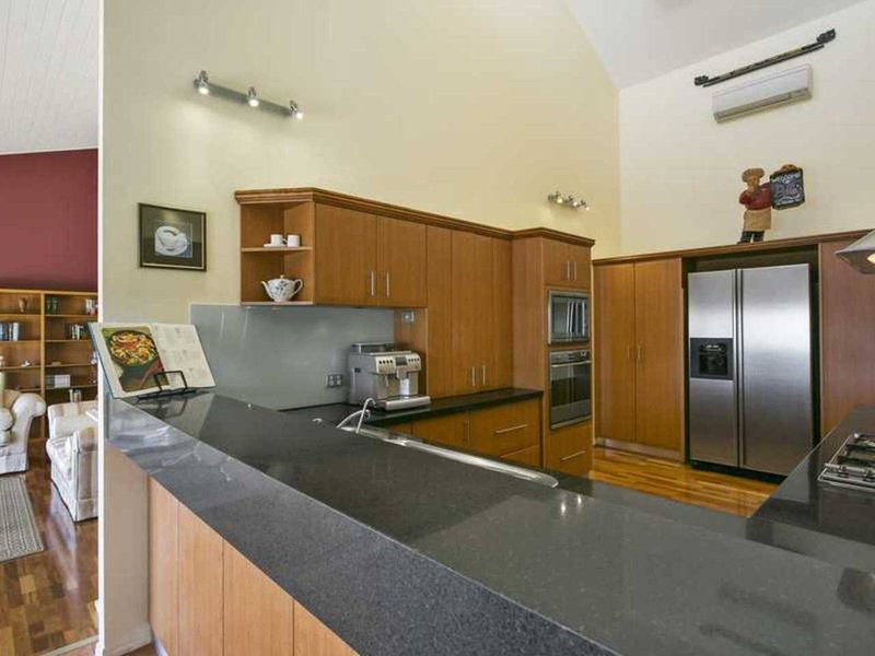 Photo - 74 Manly Drive, Robina QLD 4226 - Image 11