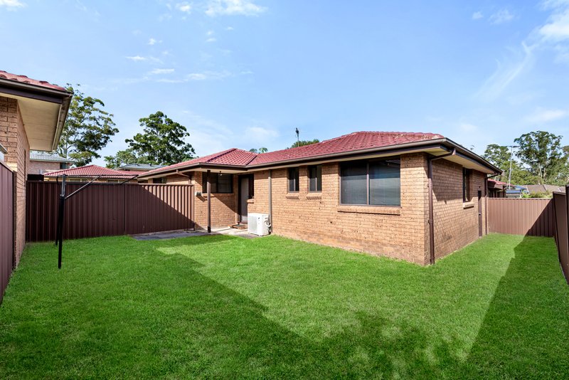 Photo - 7/4 Mary Street, Macquarie Fields NSW 2564 - Image 10