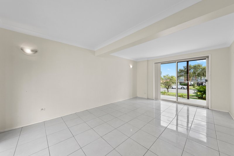 Photo - 74 Maryland Drive, Maryland NSW 2287 - Image 5