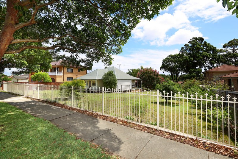 Photo - 74 Morgan Street, Kingsgrove NSW 2208 - Image 8